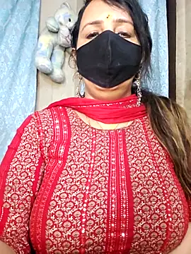 cute-tanvi online show from February 18, 1:14 am