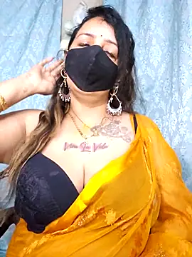 cute-tanvi online show from February 14, 1:28 am