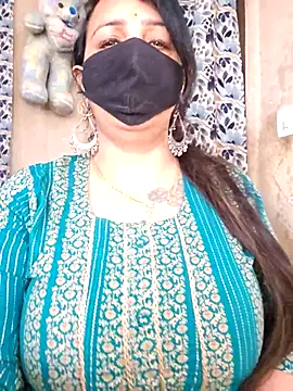 cute-tanvi online show from April 10, 1:01 am