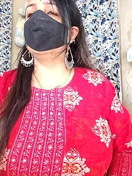 cute-tanvi online show from April 11, 1:57 am