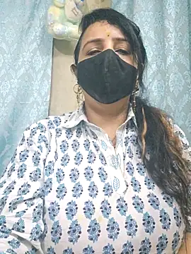 cute-tanvi online show from November 1, 1:01 am