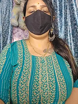 cute-tanvi online show from May 5, 12:41 pm