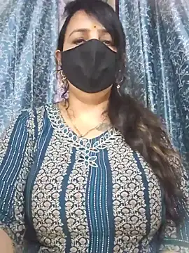 Snapshot of cute-tanvi chatting on July 3, 12:28 am cute-tanvi online show from July 3, 12:28 am
