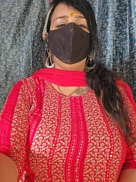 cute-tanvi online show from May 28, 1:24 am