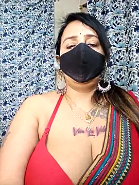 cute-tanvi online show from January 6, 12:53 pm