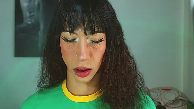 Kenisha Sweet online show from January 6, 5:06 pm