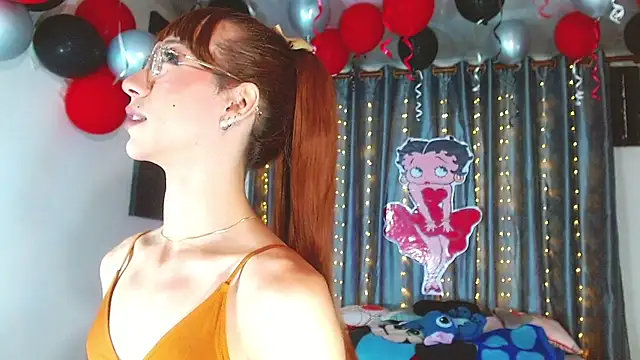 Snapshot of Kenisha_Sweet chatting on July 16, 2:19 am Kenisha Sweet online show from July 16, 2:19 am