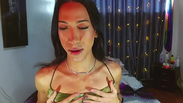 Kenisha Sweet online show from March 12, 1:48 pm