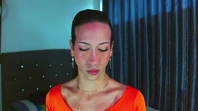 Kenisha Sweet online show from February 3, 1:49 pm