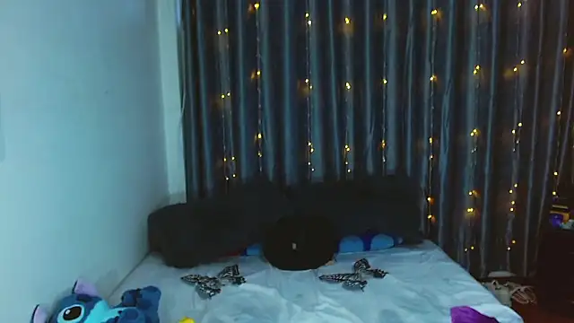 Kenisha Sweet online show from April 3, 10:49 pm