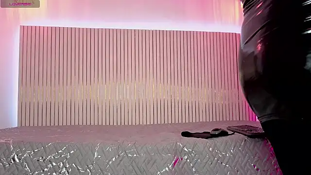 lala angel online show from December 20, 10:40 am