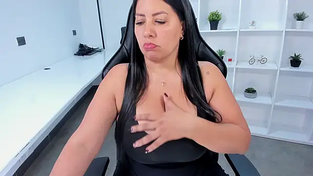 Snapshot of natural_bigboobs chatting on September 18, 7:50 pm natural bigboobs online show from September 18, 7:50 pm