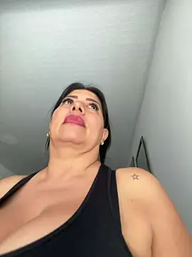 Snapshot of natural_bigboobs chatting on July 8, 3:24 pm natural bigboobs online show from July 8, 3:24 pm