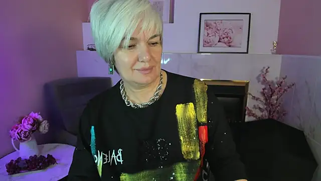 Snapshot of CarmenSoft chatting on October 26, 8:31 pm CarmenSoft online show from October 26, 8:31 pm