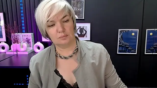 CarmenSoft online show from May 4, 8:50 am