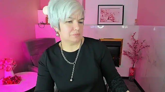 Snapshot of CarmenSoft chatting on December 15, 9:53 pm CarmenSoft online show from December 15, 9:53 pm