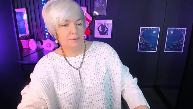 CarmenSoft online show from January 9, 8:38 pm