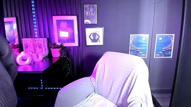 CarmenSoft online show from March 11, 8:36 pm