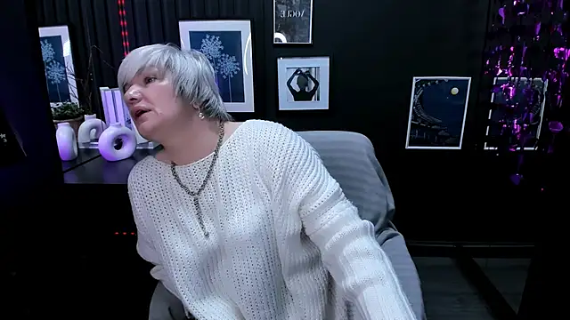 CarmenSoft online show from February 14, 8:53 pm