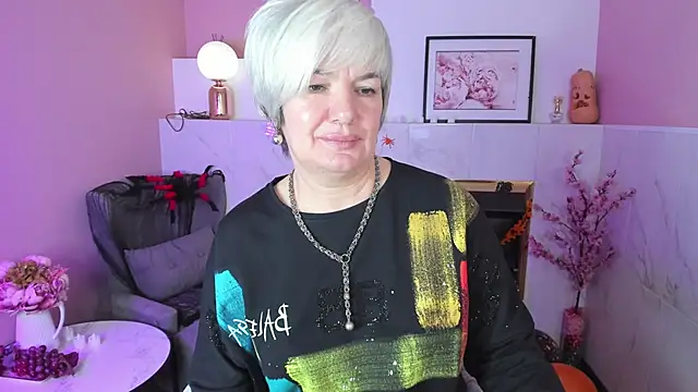 Snapshot of CarmenSoft chatting on November 2, 9:09 pm CarmenSoft online show from November 2, 9:09 pm