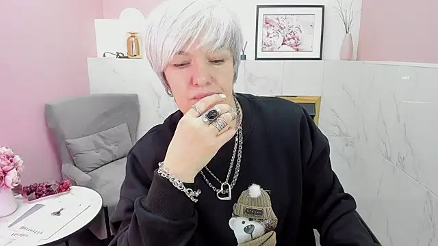 Snapshot of CarmenSoft chatting on January 29, 8:25 pm CarmenSoft online show from January 29, 8:25 pm