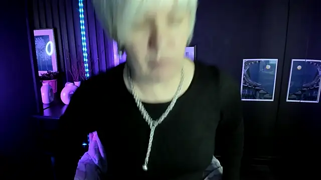 Snapshot of CarmenSoft chatting on November 14, 8:45 pm CarmenSoft online show from November 14, 8:45 pm