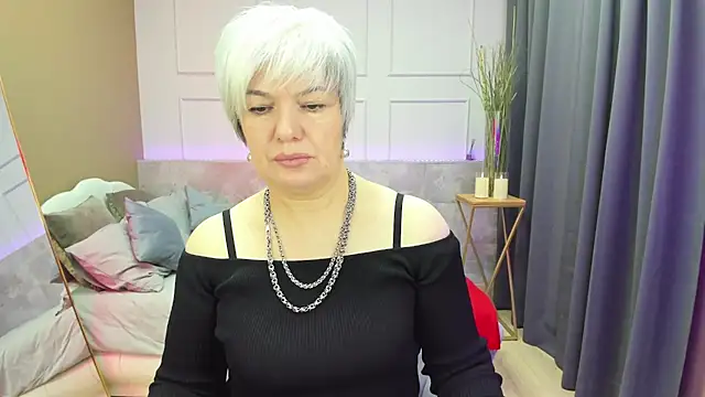 Snapshot of CarmenSoft chatting on March 10, 8:34 pm CarmenSoft online show from March 10, 8:34 pm