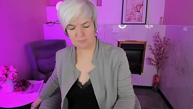 CarmenSoft online show from April 4, 9:05 am