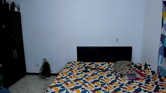 ares sexxx online show from January 6, 7:01 am