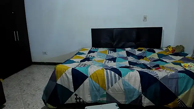 ares sexxx online show from March 26, 5:39 am