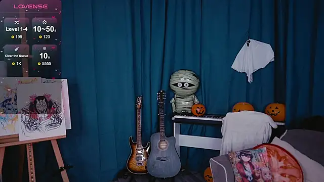 MadnessAlison online show from October 31, 8:05 pm