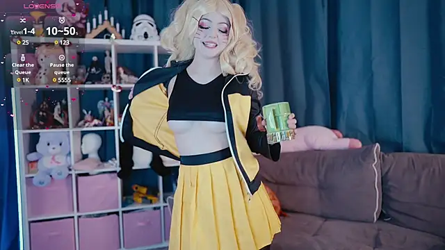 MadnessAlison online show from March 19, 7:06 pm