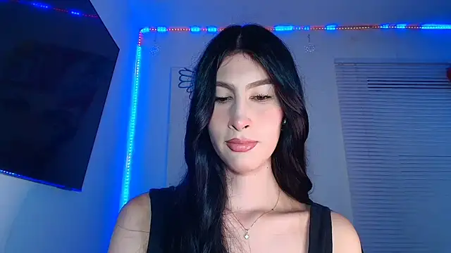 valeria gonzales  online show from April 5, 10:05 pm