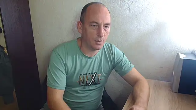 Johan   Barker online show from October 6, 10:38 am