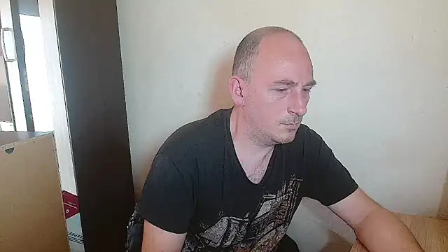 Johan   Barker online show from March 26, 12:58 pm