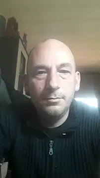 Johan   Barker online show from April 3, 8:54 am