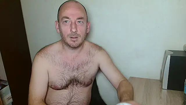 Johan   Barker online show from November 30, 11:44 am