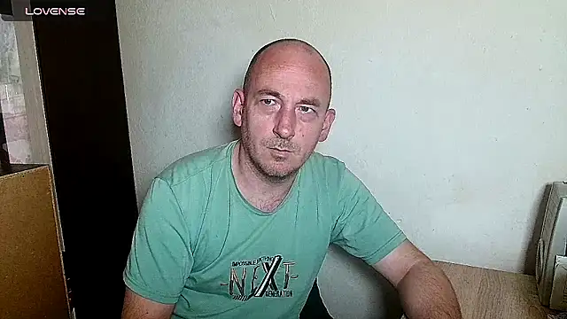 Johan   Barker online show from March 19, 2:28 pm