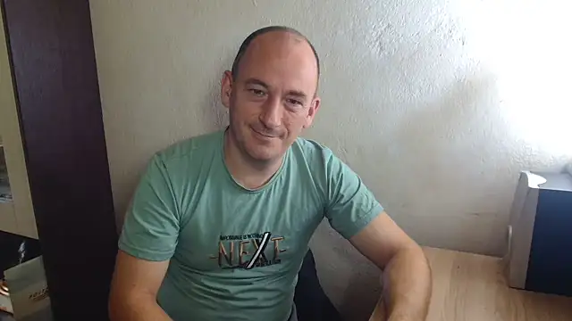 Johan   Barker online show from October 7, 10:49 am