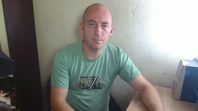 Johan   Barker online show from October 12, 10:49 am