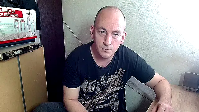 Johan   Barker online show from February 5, 2:26 pm