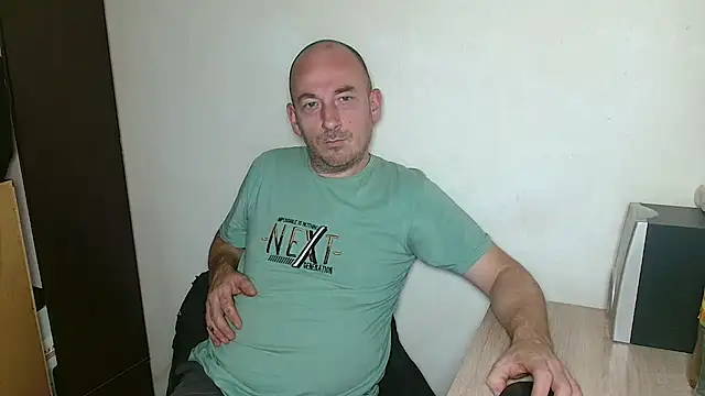 Johan   Barker online show from November 28, 10:59 am