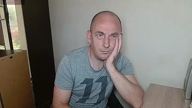 Snapshot of Johan___Barker chatting on April 28, 10:52 am Johan Barker online show from April 28, 10:52 am