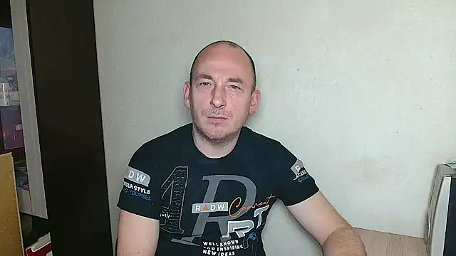 Johan   Barker online show from January 10, 12:44 pm