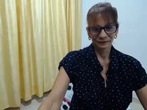 Snapshot of mommysexy16 chatting on March 16, 11:59 pm mommysexy16 online show from March 16, 11:59 pm