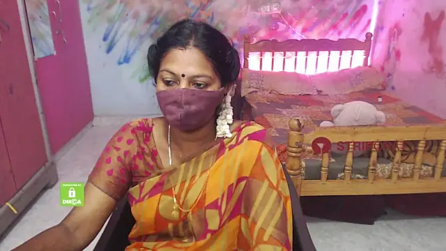 Snapshot of Novapol chatting on September 19, 1:04 pm Novapol online show from September 19, 1:04 pm