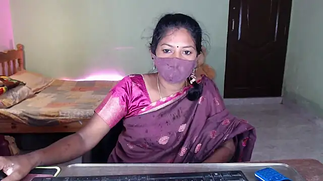 Snapshot of Novapol chatting on April 25, 12:41 pm Novapol online show from April 25, 12:41 pm