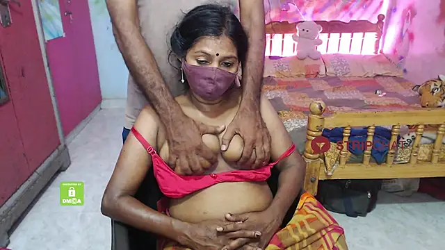 Snapshot of Novapol chatting on October 5, 2:46 am Novapol online show from October 5, 2:46 am