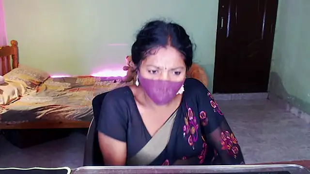 Snapshot of Novapol chatting on May 12, 5:52 pm Novapol online show from May 12, 5:52 pm