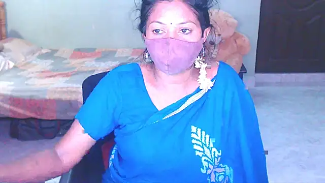 Snapshot of Novapol chatting on June 11, 5:43 pm Novapol online show from June 11, 5:43 pm